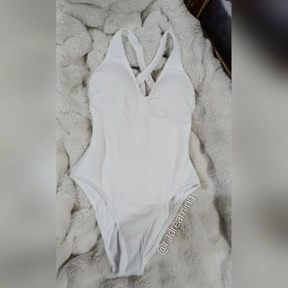 NWT BCA by Rebecca Virtue Madilynn Texture One Piece Swimsuit Size Large